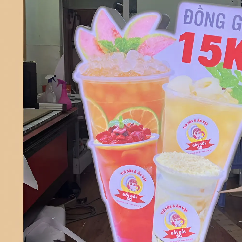 Hộp Đèn Đứng – Pháp Quảng Cáo Nổi Bật Cho Quán Của Bạn!